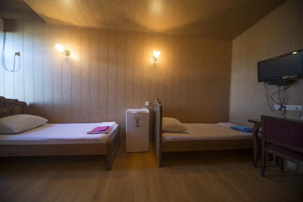 Hotel Nikala Цкалтубо Екстериор снимка