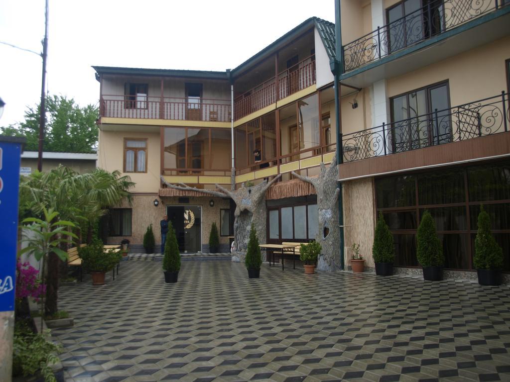 Hotel Nikala Цкалтубо Екстериор снимка