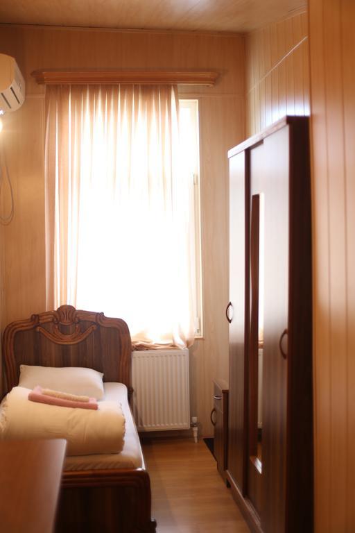 Hotel Nikala Цкалтубо Екстериор снимка