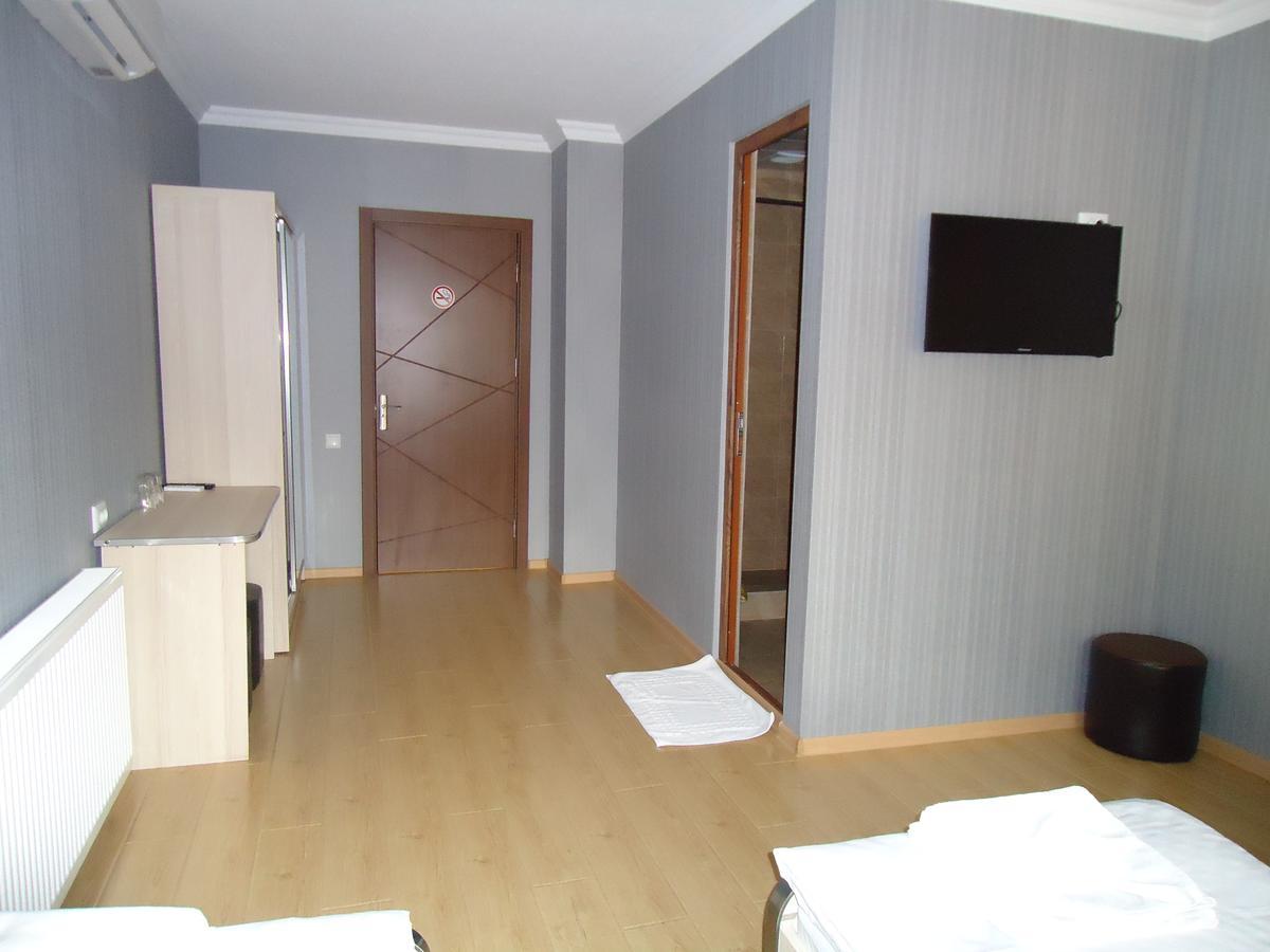Hotel Nikala Цкалтубо Екстериор снимка