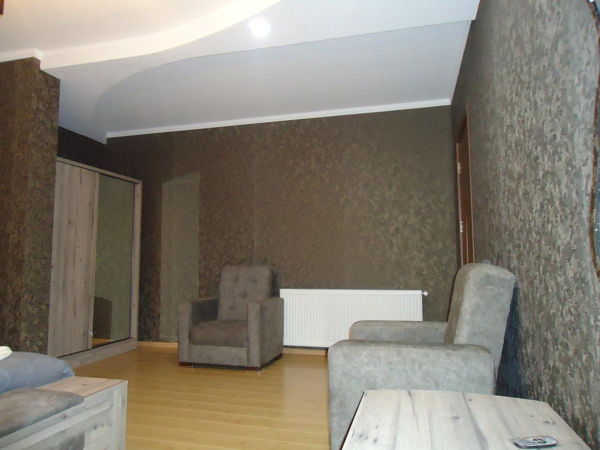 Hotel Nikala Цкалтубо Екстериор снимка