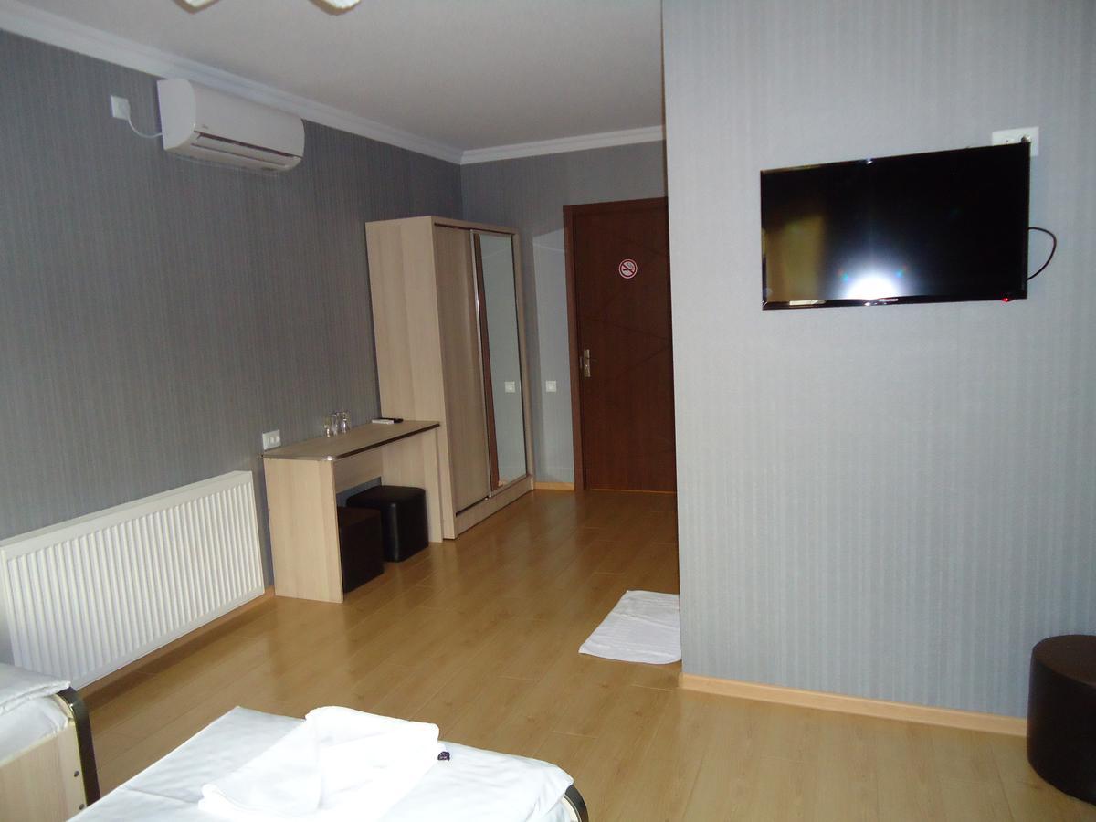 Hotel Nikala Цкалтубо Екстериор снимка