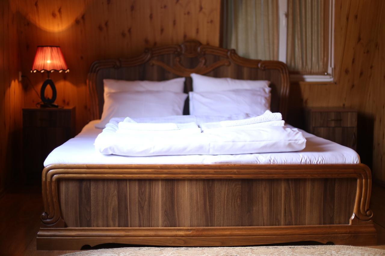 Hotel Nikala Цкалтубо Екстериор снимка