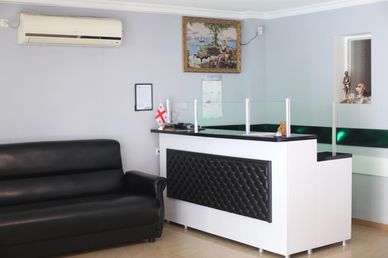 Hotel Nikala Цкалтубо Екстериор снимка